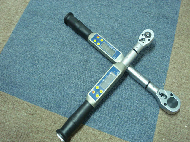 手動(dòng)測(cè)力扳手